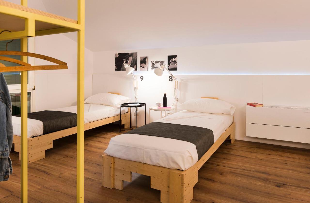 Gabanel Bike Hostel Bussolengo Bagian luar foto